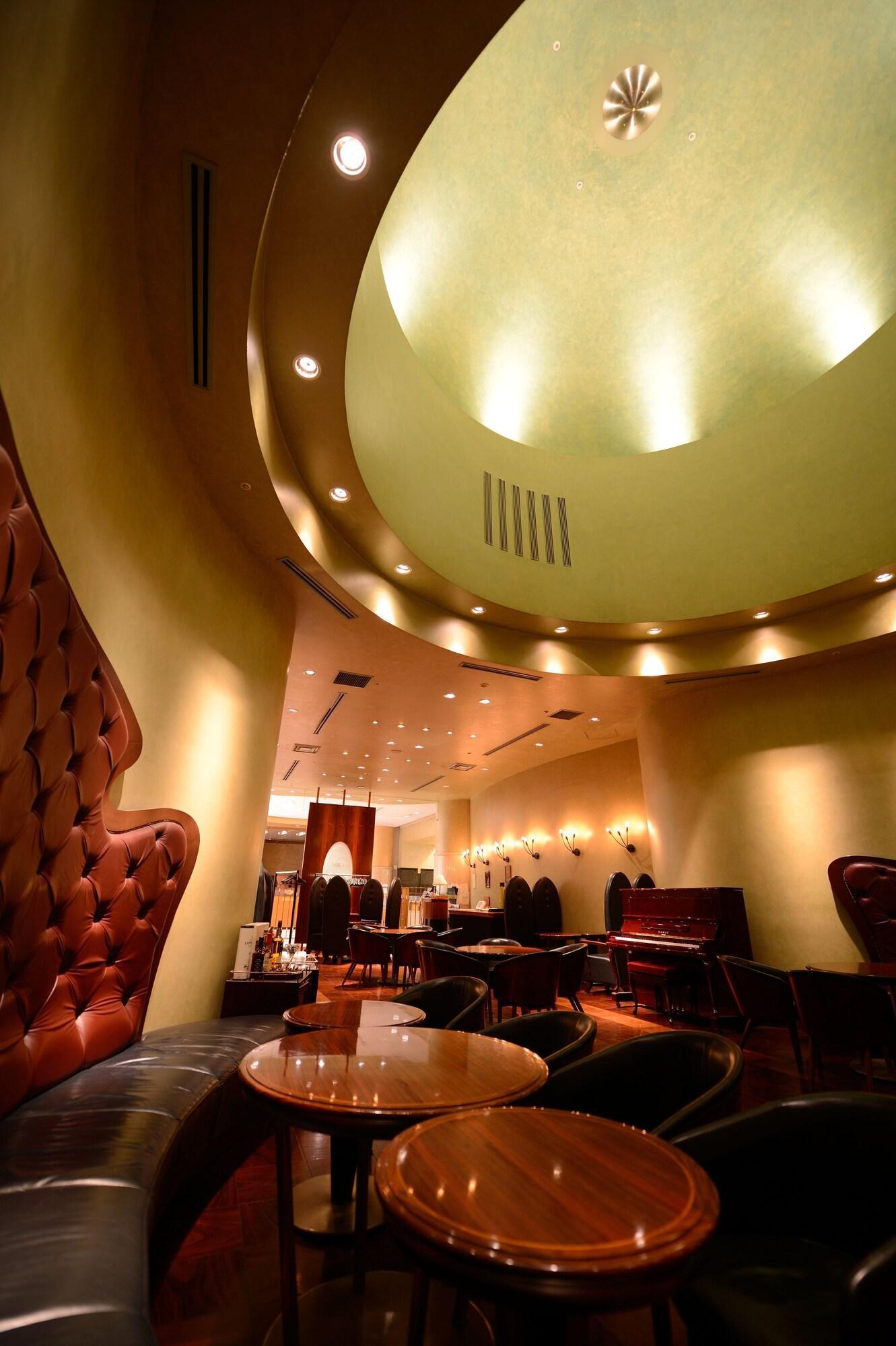 Royton Sapporo Hotel Kültér fotó The interior of the lounge