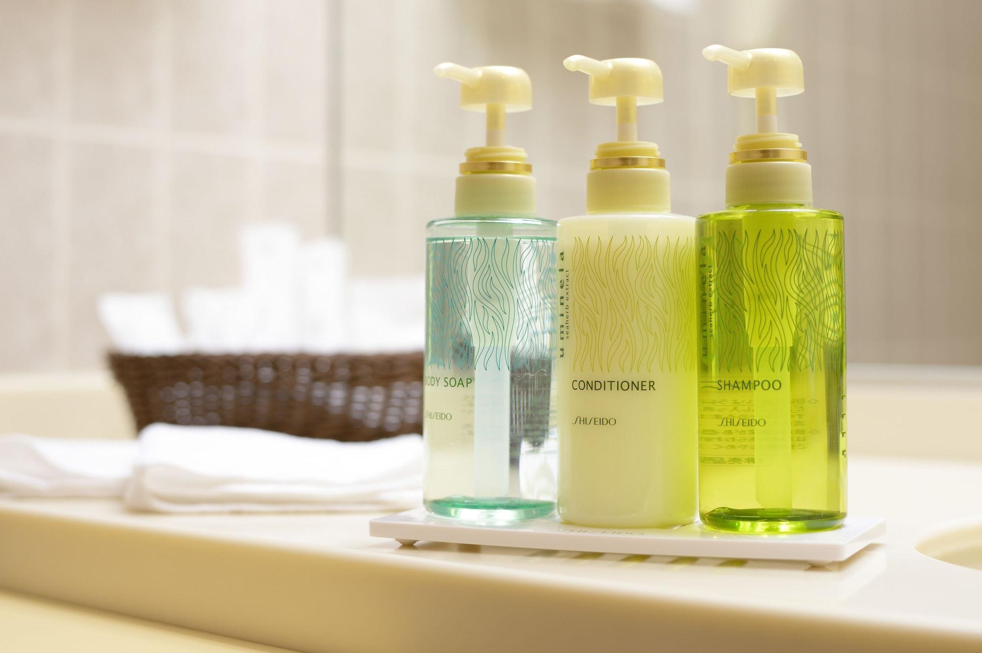 Royton Sapporo Hotel Kültér fotó Shampoo, conditioner, and body wash